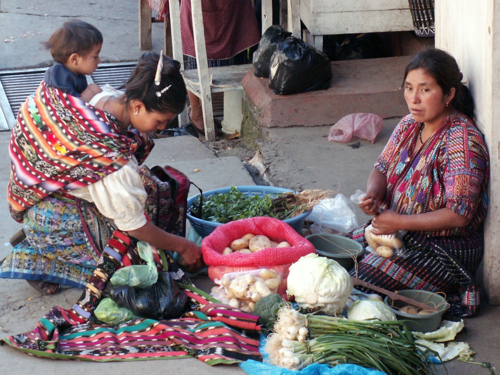 Zdjęcia: Chichicastenango, Zakupy, GWATEMALA Zdjęcia: Chichicastenango, Zakupy, GWATEMALA