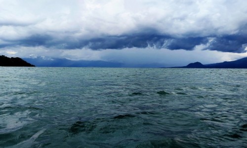 Zdjęcie GWATEMALA / Panajachel / - / Jezioro Atitlán - burza
