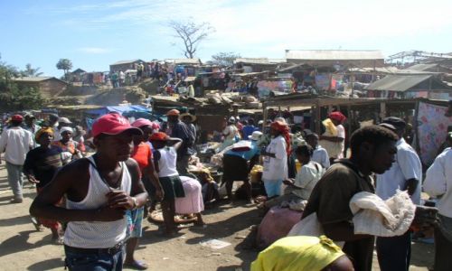 Zdjecie HAITI / brak / wioska na Haiti / targ