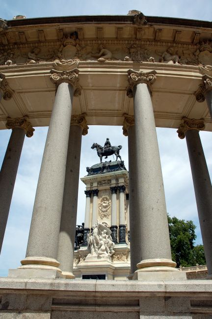 Zdjęcia: Parque del Retiro., Madryt, Pomnik Alfonsa XII, HISZPANIA Zdjęcia: Parque del Retiro., Madryt, Pomnik Alfonsa XII, HISZPANIA