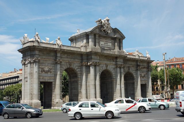 Zdjęcia: Plaza de Independencia., Madryt, Puerta de Alcala., HISZPANIA Zdjęcia: Plaza de Independencia., Madryt, Puerta de Alcala., HISZPANIA