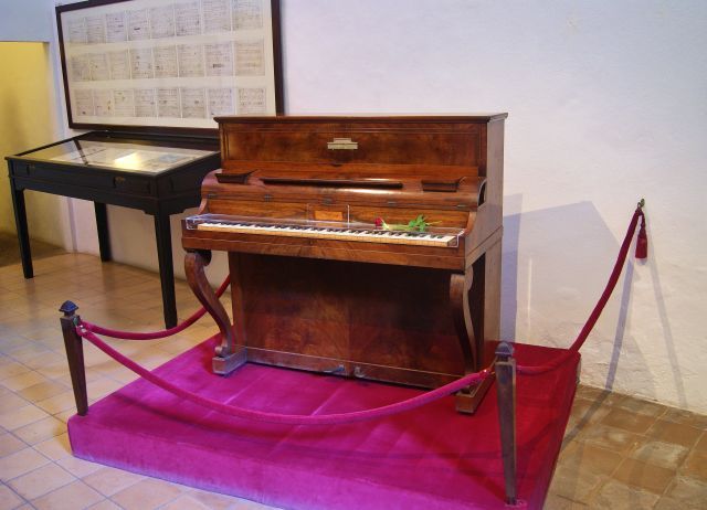 Zdjęcia: Valldemossa, Majorka, Pianino Chopina, HISZPANIA Zdjęcia: Valldemossa, Majorka, Pianino Chopina, HISZPANIA