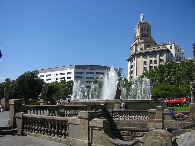 Zdjęcia: Barcelona, Katalonia, Plac Kataloński , HISZPANIA Zdjęcia: Barcelona, Katalonia, Plac Kataloński , HISZPANIA