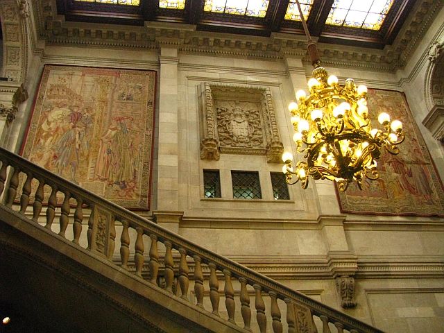Zdjęcia: Barcelona, Katalonia, wnętrze ratusza w Barcelonie, HISZPANIA Zdjęcia: Barcelona, Katalonia, wnętrze ratusza w Barcelonie, HISZPANIA