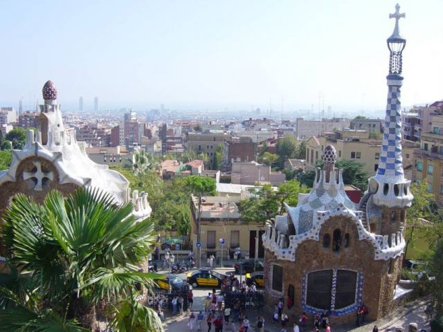 Zdjęcia: Barcelona, Katalonia, Park Guell - widok na miasto, HISZPANIA Zdjęcia: Barcelona, Katalonia, Park Guell - widok na miasto, HISZPANIA