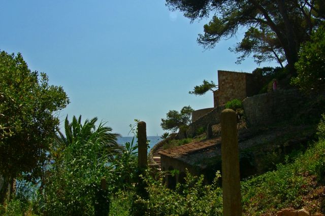 Zdjęcia: Santa Cristina, Costa Brava, Fragment zabudowania tuz nad zatoką, HISZPANIA Zdjęcia: Santa Cristina, Costa Brava, Fragment zabudowania tuz nad zatoką, HISZPANIA