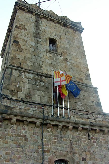 Zdjęcia: Wzgórze Montjuic, Barcelona, Wieża basztowa zamku, HISZPANIA Zdjęcia: Wzgórze Montjuic, Barcelona, Wieża basztowa zamku, HISZPANIA