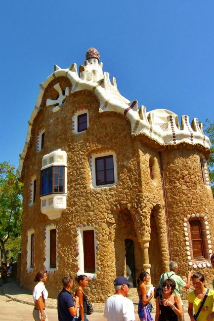 Zdjęcia: Park Guell/Pałac Guell, Barcelona, Piernikowe domki w Parku Guell, HISZPANIA Zdjęcia: Park Guell/Pałac Guell, Barcelona, Piernikowe domki w Parku Guell, HISZPANIA