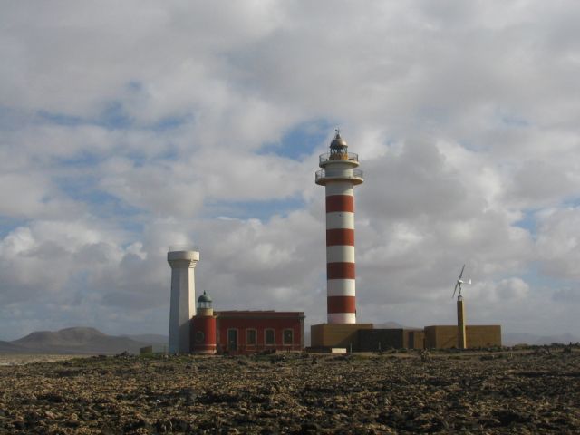 Zdjęcia: El Cotillo, Latarnia niedaleko El Cotillo Konkurs, HISZPANIA Zdjęcia: El Cotillo, Latarnia niedaleko El Cotillo Konkurs, HISZPANIA
