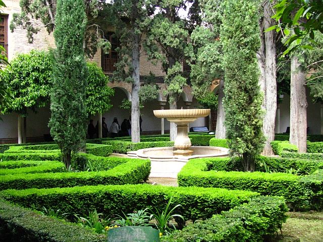 Zdjęcia: Grenada, Andaluzja, Alhambra - Patio z Kratą, HISZPANIA Zdjęcia: Grenada, Andaluzja, Alhambra - Patio z Kratą, HISZPANIA