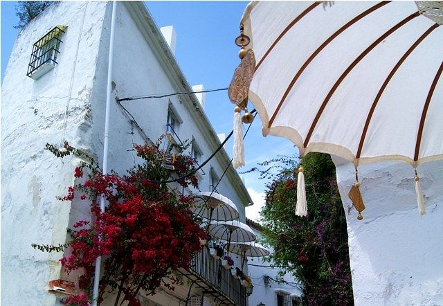 Zdjęcia: Marbella, Andaluzja, Parasolki Marbelli, HISZPANIA Zdjęcia: Marbella, Andaluzja, Parasolki Marbelli, HISZPANIA