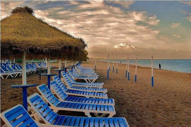Zdjęcia: Torremolinos, Andaluzja, Opustoszała plaża w Torremolinos, HISZPANIA Zdjęcia: Torremolinos, Andaluzja, Opustoszała plaża w Torremolinos, HISZPANIA