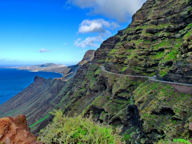 https://www.globtroter.pl/zdjecia/hiszpania/92558_hiszpania_gran_canaria_zachodnie_klify.jpg