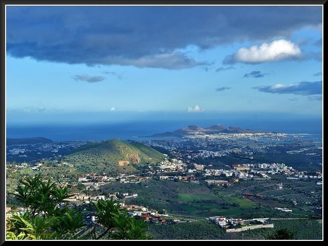Zdjęcia: Gran Canaria, Wyspy Kanaryjskie, W dole - Las Palmas de Gran Canaria, HISZPANIA Zdjęcia: Gran Canaria, Wyspy Kanaryjskie, W dole - Las Palmas de Gran Canaria, HISZPANIA