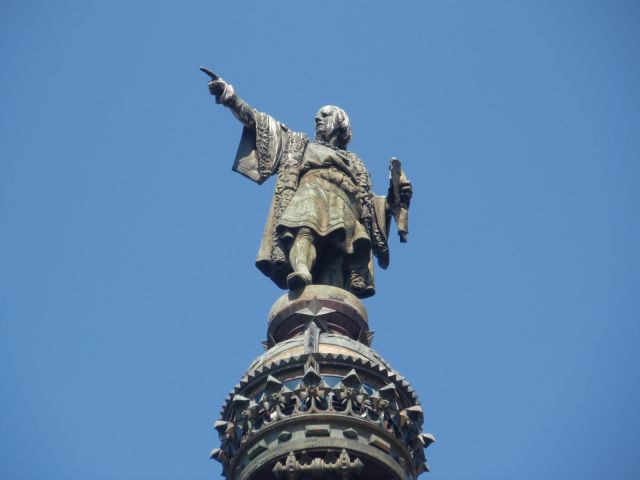Zdjęcia: Barcelona, Pomnik Kolumba, który wskazuje palcem na Ameryke., HISZPANIA Zdjęcia: Barcelona, Pomnik Kolumba, który wskazuje palcem na Ameryke., HISZPANIA