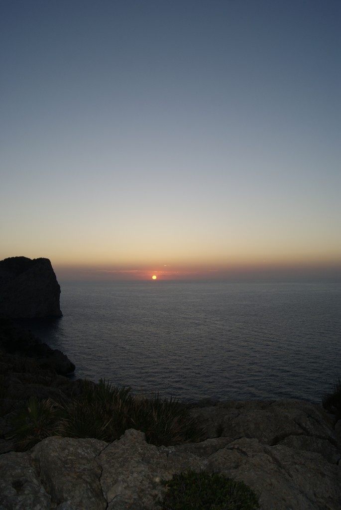 Zdjęcia: Lighthouse of Cap De Formentor, Mallorca, Gasnące zachód, HISZPANIA Zdjęcia: Lighthouse of Cap De Formentor, Mallorca, Gasnące zachód, HISZPANIA