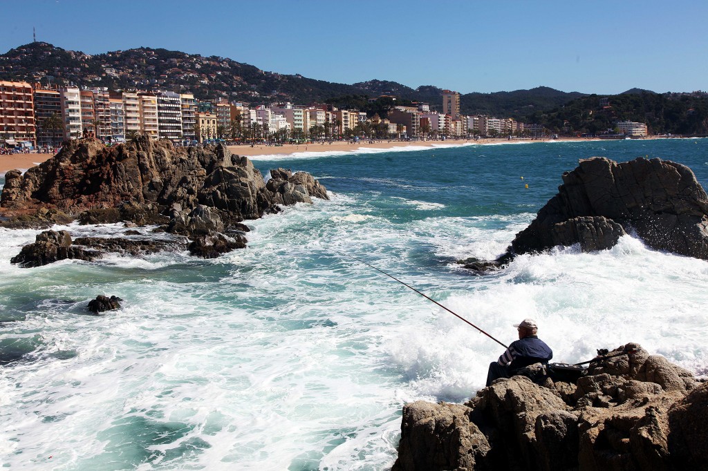 Zdjęcia: Lloret de Mar, Costa Brava, Wędkarz, HISZPANIA Zdjęcia: Lloret de Mar, Costa Brava, Wędkarz, HISZPANIA
