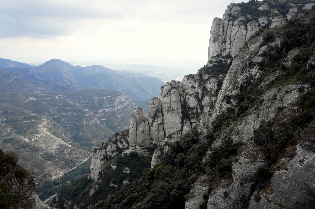 Zdjęcia: Montserrat , Katalonia, W górach, HISZPANIA Zdjęcia: Montserrat , Katalonia, W górach, HISZPANIA