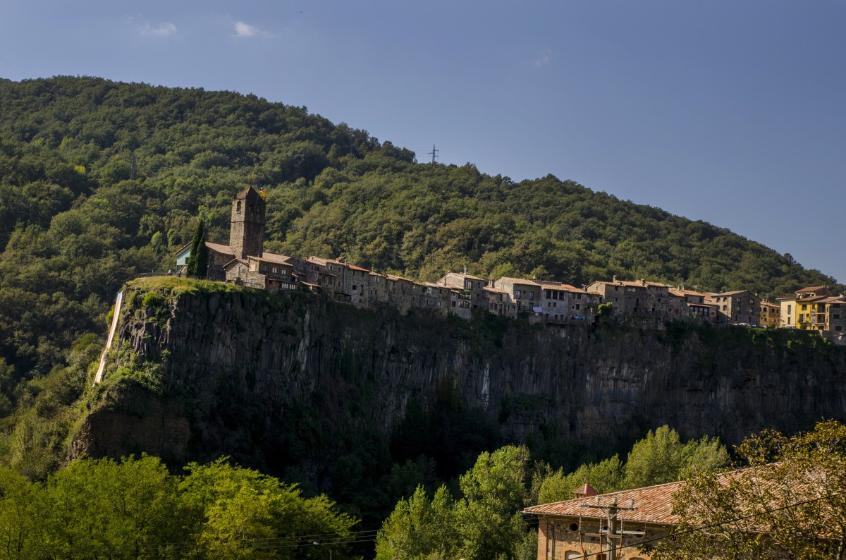 Zdjęcia: Castellfollit de la Roca , Katalonia, Castellfollit de la Roca , HISZPANIA Zdjęcia: Castellfollit de la Roca , Katalonia, Castellfollit de la Roca , HISZPANIA