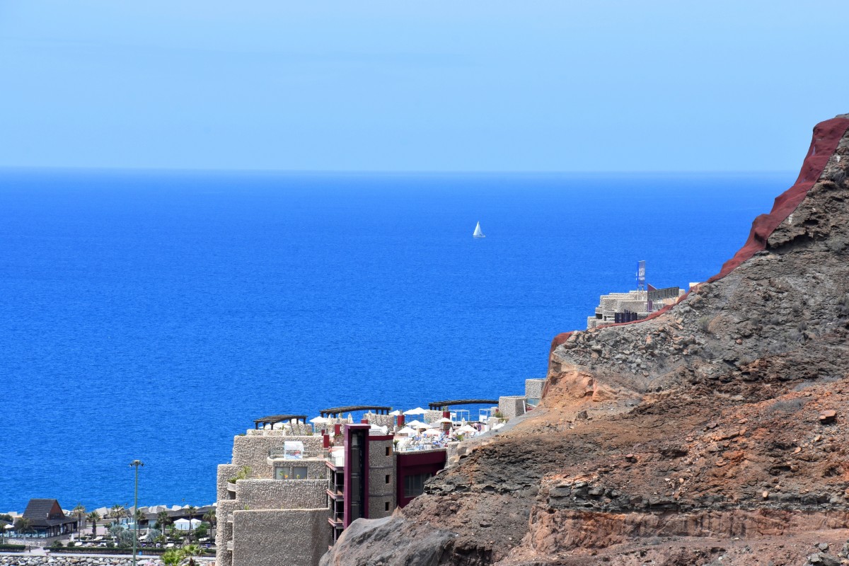 Zdjęcia: Puerto Rico, Gran Canaria, Samotny żagiel, HISZPANIA Zdjęcia: Puerto Rico, Gran Canaria, Samotny żagiel, HISZPANIA