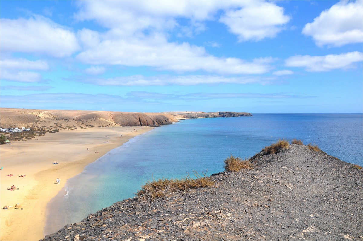 Zdjęcia: Lanzarote, Wyspy Kanaryjskie, Widok na Playa Mujeres, HISZPANIA Zdjęcia: Lanzarote, Wyspy Kanaryjskie, Widok na Playa Mujeres, HISZPANIA