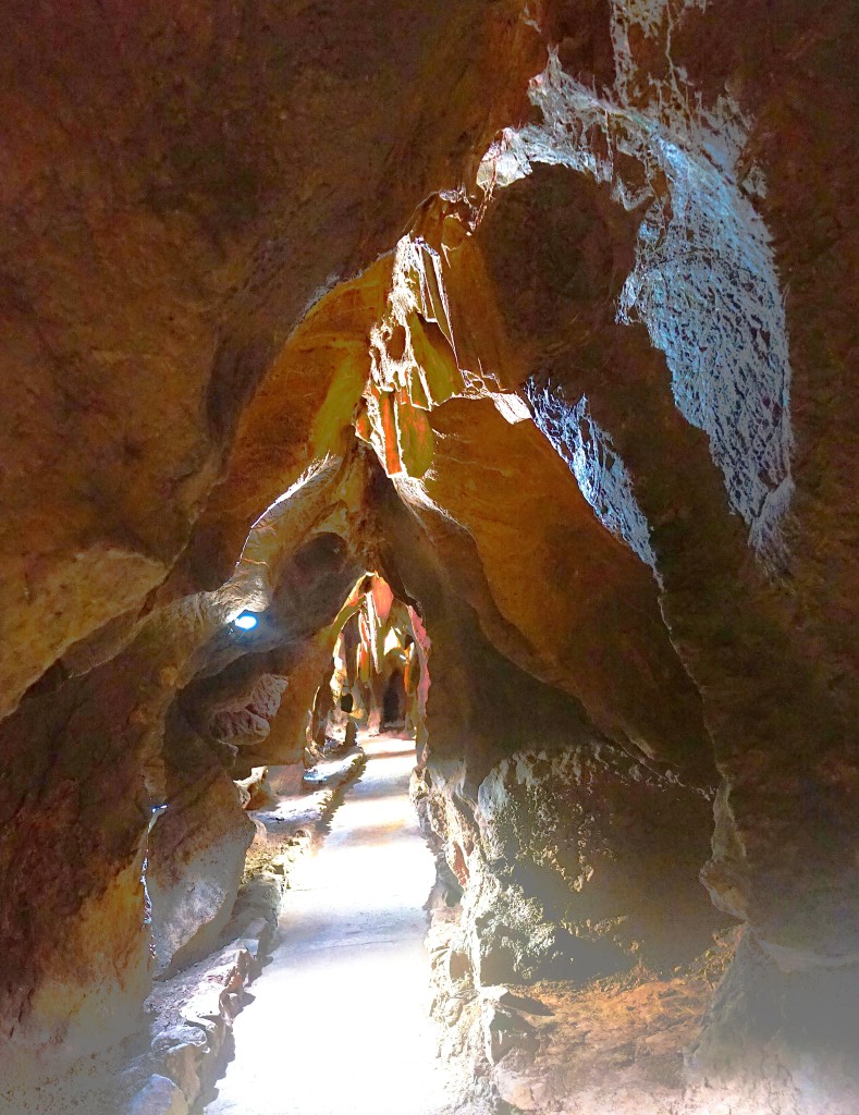 Zdjęcia: Jaskinia św. Józefa, La Vall d'Uixó, Walencja, Przejście, HISZPANIA Zdjęcia: Jaskinia św. Józefa, La Vall d'Uixó, Walencja, Przejście, HISZPANIA