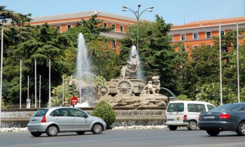 Zdjęcie HISZPANIA / Madryt / Calle Alcala / Fontanna Kybele.