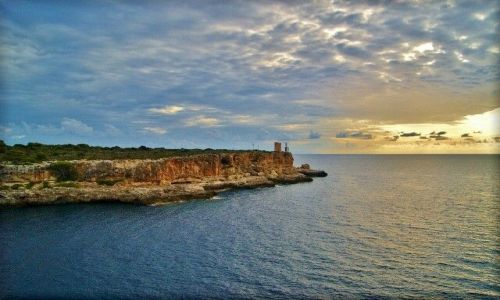 Zdjecie HISZPANIA / Majorka / Cala Figuera / Chmury nad Cala Figuera