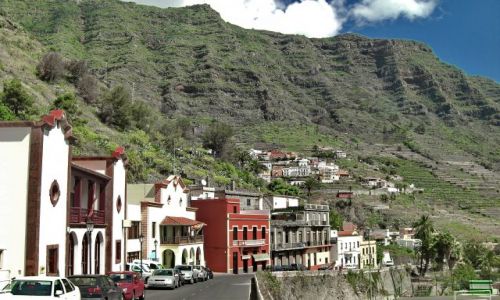 Zdjęcie HISZPANIA / La Gomera / Hermigua / Jedyna uliczka w Hermigua na La Gomerze