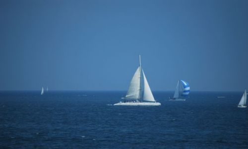 Zdjęcie HISZPANIA / Katalonia-Barcelona / Port w Barcelonie / Z wiatrem