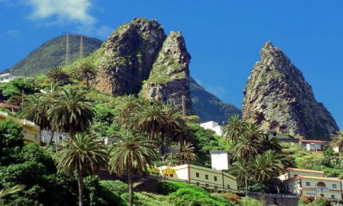 Zdjęcie HISZPANIA / La Gomera / Hermigua / Dwie ostre skały