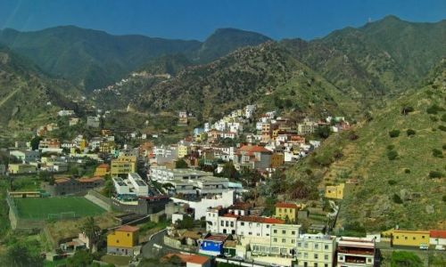 Zdjęcie HISZPANIA / La Gomera / Agulo / Boisko do nogi w Agulo