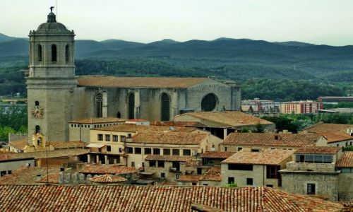 Zdjecie HISZPANIA / Katalonia / Girona / Dachy Girony