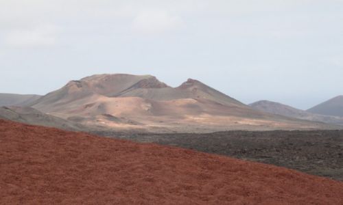 Zdjecie HISZPANIA / Lanzarote / Park Narodowy Timanfaya / Ksieycowy krajobraz