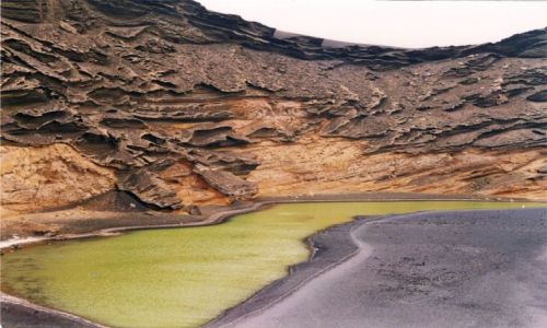 Zdjcie HISZPANIA / Wyspy Kanaryjskie / Lanzarote, El Golfo / Laguna w kraterze wulkanu de Golfo