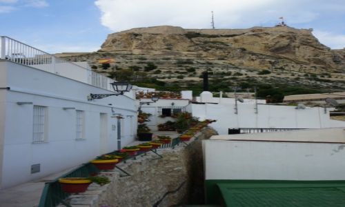 Zdjecie HISZPANIA / Alicante / Zamek w. Barbary - Castillo de Santa Brbara  / Podzamcze