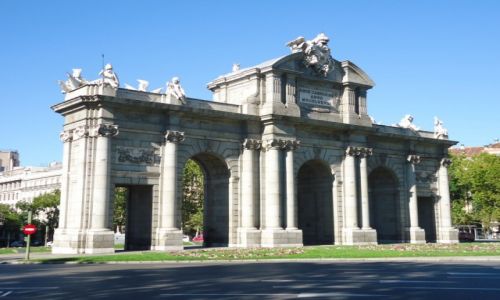 Zdjęcie HISZPANIA / Madryt / Madryt / Puerta de Alcala