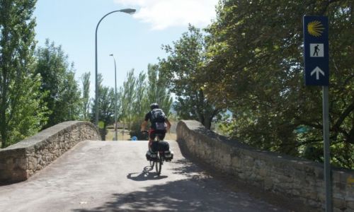 Zdjcie HISZPANIA / Navarra / Pampeluna / W drog