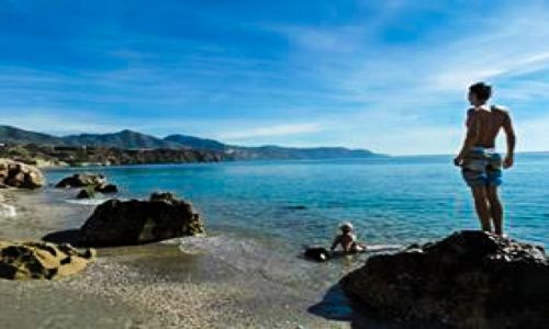 Zdjcie HISZPANIA / Andaluzja / Nerja / Plaowanie w listopadzie