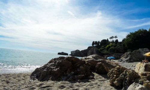 Zdjcie HISZPANIA / Andaluzja / Nerja / plaowanie w listopadzie 2