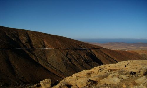 Zdj�cie HISZPANIA / Wyspy Kanaryjskie / Fuerteventura, g�ry wulkaniczne / droga