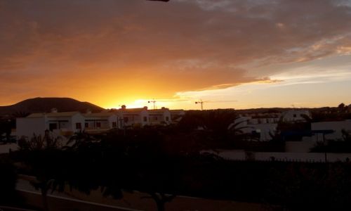 Zdjcie HISZPANIA / Fuertaventura / Fuertaventura / Uroczy zachd soca