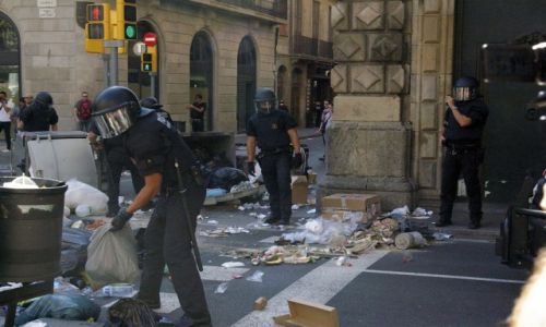 Zdjecie HISZPANIA / Katalonia / Barcelona / Zamieszki nie s dobr metod
