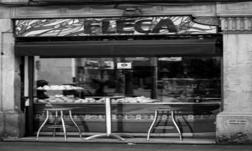 Zdjecie HISZPANIA / Katalonia / Barcelona, dzielnica el Raval / Kawiarenka..