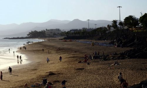 Zdjęcie HISZPANIA / Wyspy Kanaryjskie / Lanzarote / na plaży