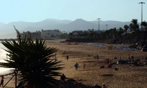 Zdjęcie HISZPANIA / Lanzarote / Puerto del Carmen / na plaży
