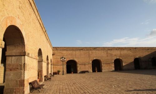 Zdjcie HISZPANIA / KATALONIA / BARCELONA  / ZAMEK DE MONTJUIC 