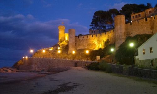 Zdjcie HISZPANIA / Katalonia / Tossa de Mar / Tossa de Mar- fortyfikacje