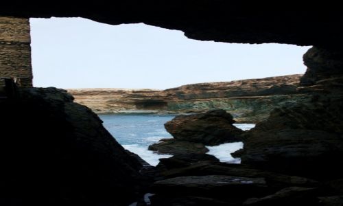 Zdjecie HISZPANIA / Fuerteventura/Wyspy Kanaryjskie / Ajuy / Widok z jaskini Caleta Negra