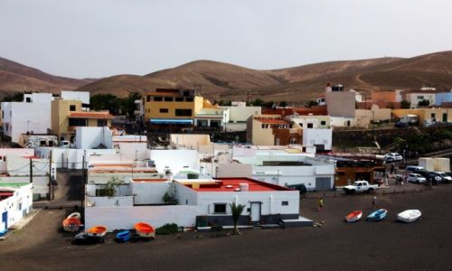 Zdjecie HISZPANIA / Fuerteventura/Wyspy Kanaryjskie / Puerto de la Peña / Miasteczko Ajuy